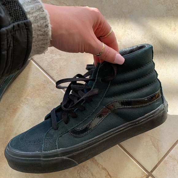 Vans women’s sk8 hi slim